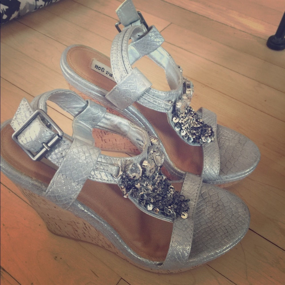 Not Rated Bling Wedges